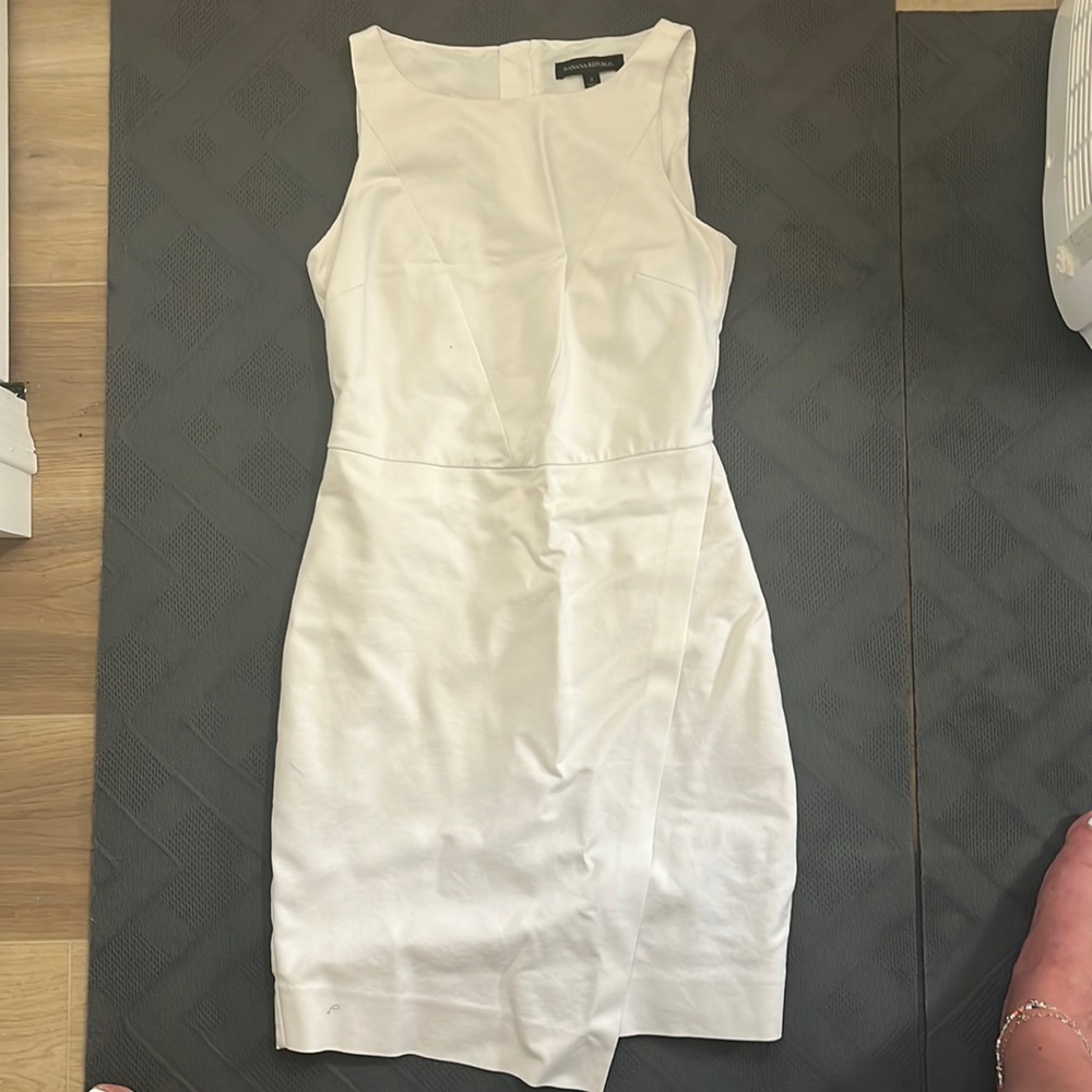 White Bananna Republic Dress